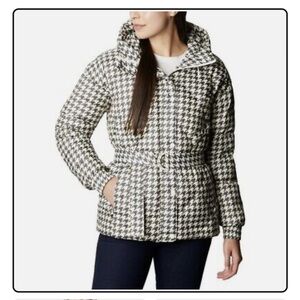 NWT Columbia Icy Heights Belted Jacket. Size XS. Ivory and black houndstooth
